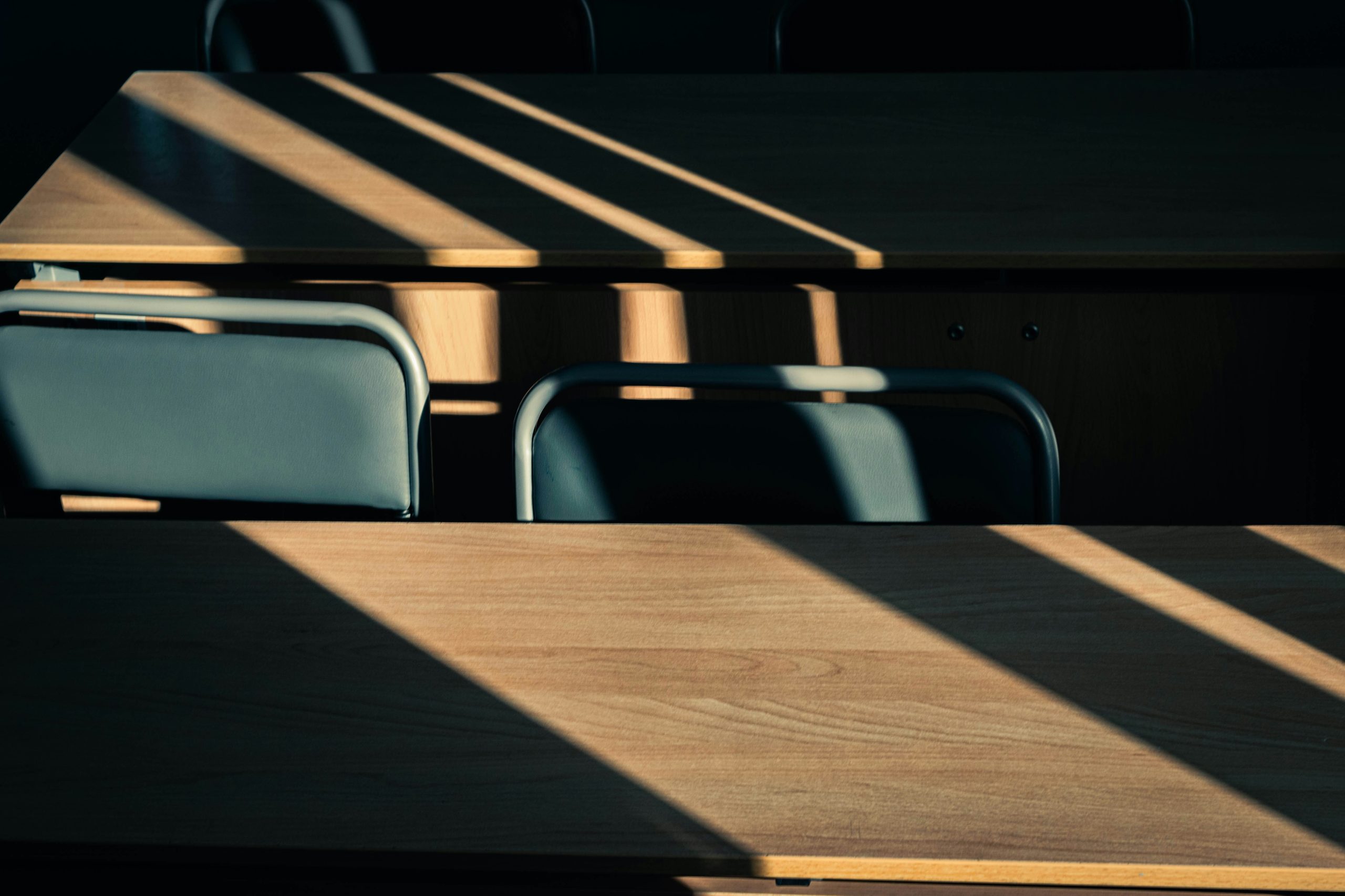 how to get into flow state sunlight streaming through blinds onto empty desk